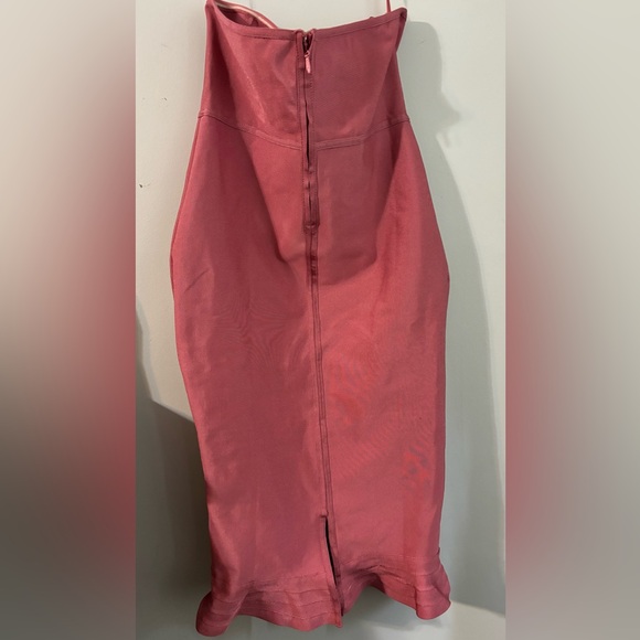 PrettyLittleThing Strapless Pink Dress - Picture 6 of 7